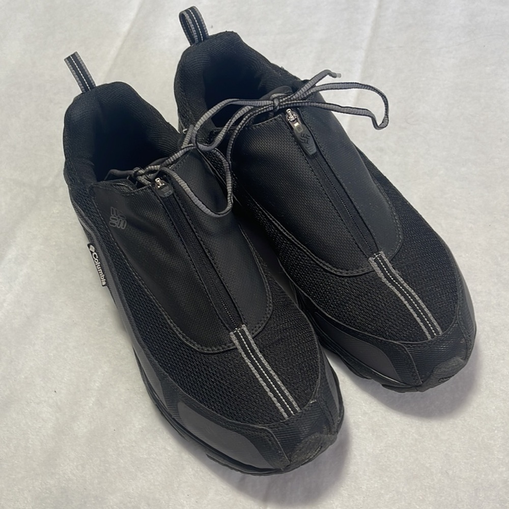 Columbia 9.5 Black Sneakers Mens Low Top Trail Lace Up Zip Laces Cover Hiking